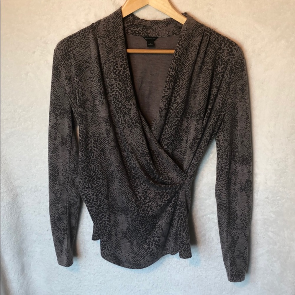 Ann Taylor Small Long-Sleeve Top (Used)